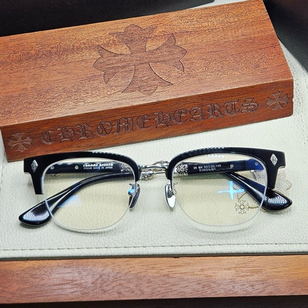 Chrome Hearts 크롬하츠 에바질리스트 안경